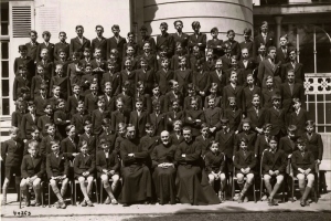 1937
